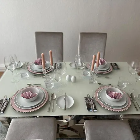 Oststrasse 18 アパート *